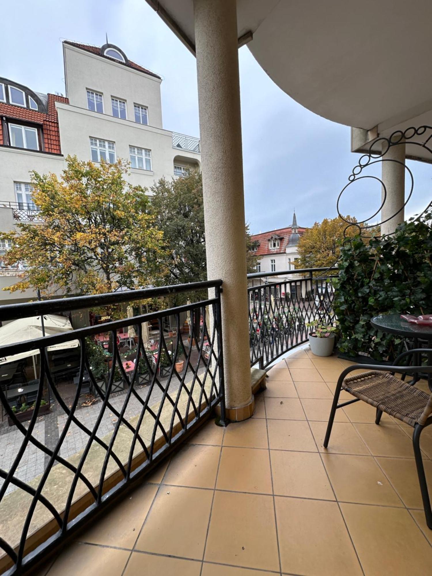 Azja, Sopot Monte Cassino, Balkon, Parking Екстериор снимка